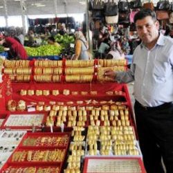 Düğünlerde 'çakma altın' dönemi