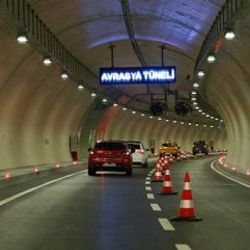 Avrasya Tüneli'nde 24 saat geçiş başladı