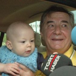 Balyoz'dan tahliye olan Recep Durusoy bebeğine kavuştu
