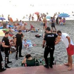 CHP'li başkandan plajda içki tartışmalarına cevap