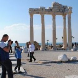 Turizmciler Flemenkçe bilene 5 bin lira veriyor