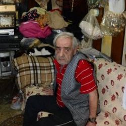 Ebru Gündeş'in babası: Şerefimle yaşadım para dilenmem