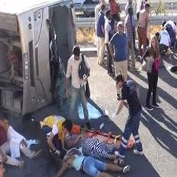 Şanlıurfa'da öğrenci midibüsü takla attı: 25 yaralı