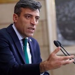 CHP'li vekil Türkçe ezan çıkışını cuma vakti savundu