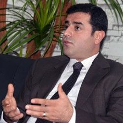 Demirtaş PKK'nın silahsızlanma takvimini açıkladı