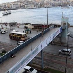 Sirkeci'deki yaya üst geçidi kaldırıldı