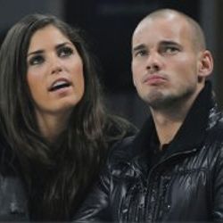 Yolanthe Cabau: Sneijder beni eve kilitlerdi