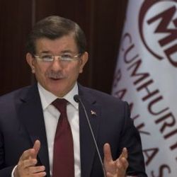 Davutoğlu: Türkiye bir istikrar abidesi