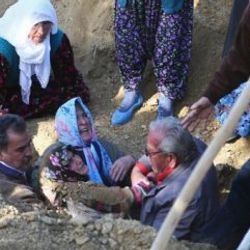 Madenden çıkarılan 2 işçi toprağa verildi