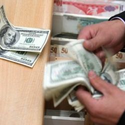 Dolar üç haftanın en yükseğinde