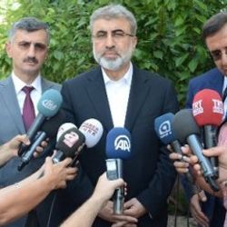 Enerji Bakanı Taner Yıldız Soma'ya gitti