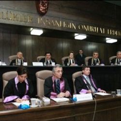 AYM: Yeniden yargılama yapılmalı