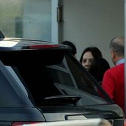 Ebru Gündeş eşi Reza Zarrab'a 4 tesbih götürdü