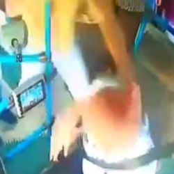 Azerbaycan'da otobüs sürücüsüne yumruklu saldırı
