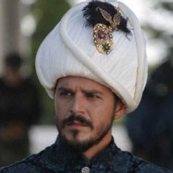 Mehmet Günsür'ün yeni rolü belli oldu