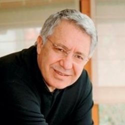 Zülfü Lİvaneli'ye Legion D'Honner nişanı