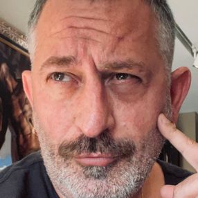 Cem Yılmaz'dan Osman Kavala ve Selahattin Demirtaş'a destek