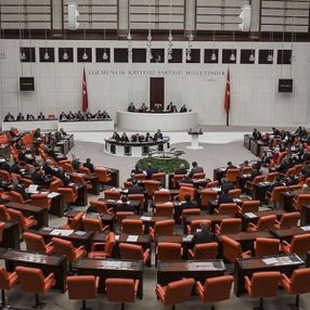 Sosyal medya yasa teklifi TBMM'de kabul edildi