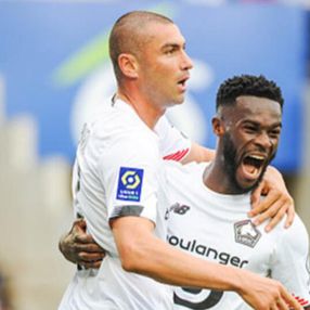 Lille sahasında Lyon ile berabere kaldı