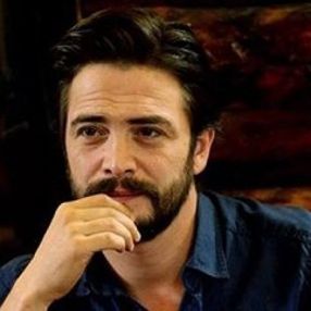 Alkollü araç kullanan Ahmet Kural, kaza yaptı