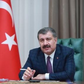 Sağlık Bakanı Koca: Yoğun bakım hasta sayımız ilk kez azaldı