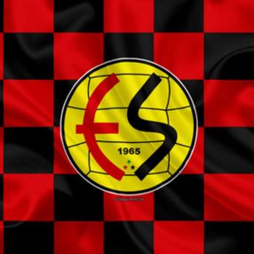 Eskişehirspor iş bilmez yöneticiler yüzünden batıyor