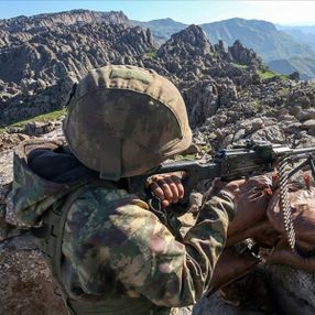 Şırnak'ta 3 terörist teslim oldu