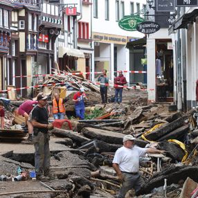 Almanya'da sel felaketi sonrası hükümete tepki: Yalnız bırakıldık