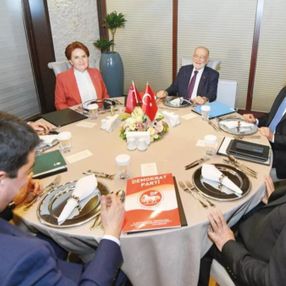 İyi Parti ile DEVA Partisi arasında ekonomi koltuğu çekişmesi