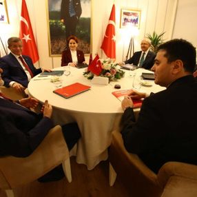 Saadet Partili Karaduman: Cumhurbaşkanı adayım Temel Karamollaoğlu