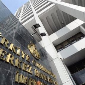 Faizin indirilmesi doları etkilemedi