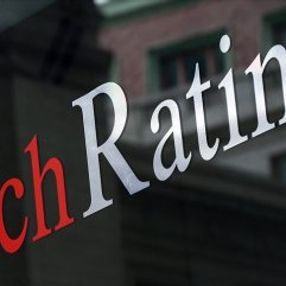 Fitch Türkiye'nin kredi notunu yükseltti