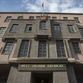 MSB: Ele geçirilen 18 rejim unsuru teslim edildi