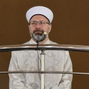 Diyanet: Alkollü temizlik ürünlerinin kullanımı caizdir