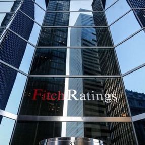 Fitch, Türkiye'nin kredi notunu negatife çevirdi