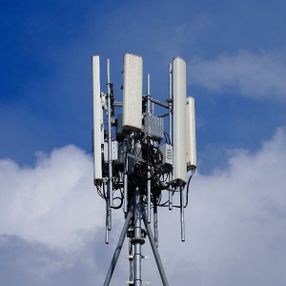 İngiltere'de 77 adet 5G istasyonu yakıldı