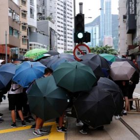 İngiltere, Hong Konglulara vatandaşlık verecek