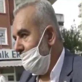Ceza yiyen dolmuş şoförü polisten indirim istedi
