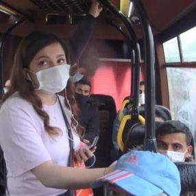 Esenyurt'ta denetime takılan minibüsten 35 yolcu çıktı