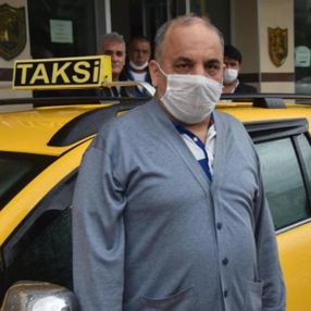 İzmirli taksici 60 bin lirayı sahibine teslim etti