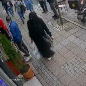 İstanbul'da Adalet Bakanı'nın eşinin çantasını çaldılar