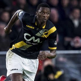 Beşiktaş'tan sonra F.Bahçe de Umar Sadiq'ı istiyor