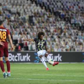 Fenerbahçe, Kayserispor'u son dakikalarda yıktı