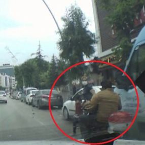 Tokat'ta ezilmekten son anda kurtulan motosikletli