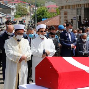 Bingöl depreminde şehit olan Cengiz Pullu'ya veda
