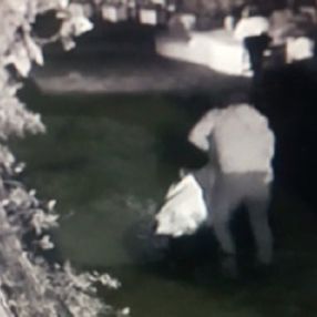 İzmir'de cep telefonu hırsızları polise takıldı