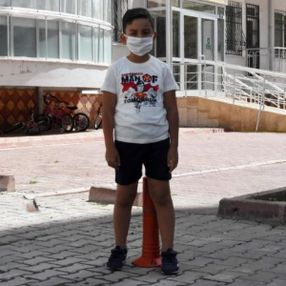 Konya'da araç sürücüsünün çocuğa saldırı anı kamerada