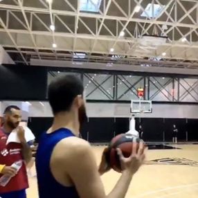Nikola Mirotic'ten antrenmanda inanılmaz basket