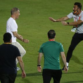 Ahmet Ağaoğlu'na 15 gün hak mahrumiyeti cezası