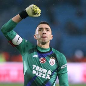 Muslera: İlerleyen yıllarda Uruguay'a dönmek istiyorum
